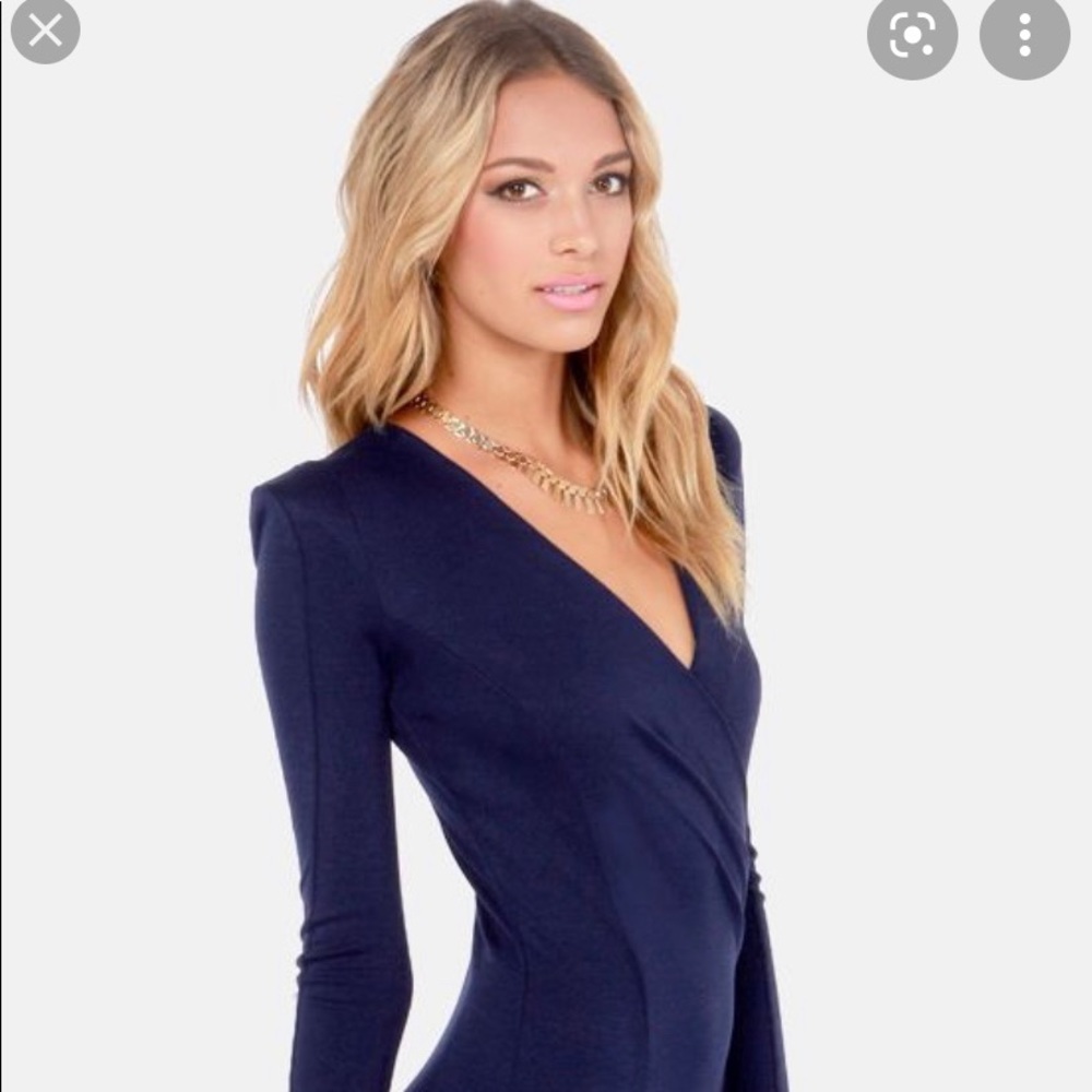 Lulu’s Long Sleeve Foreign Film Blue Minidress 💛